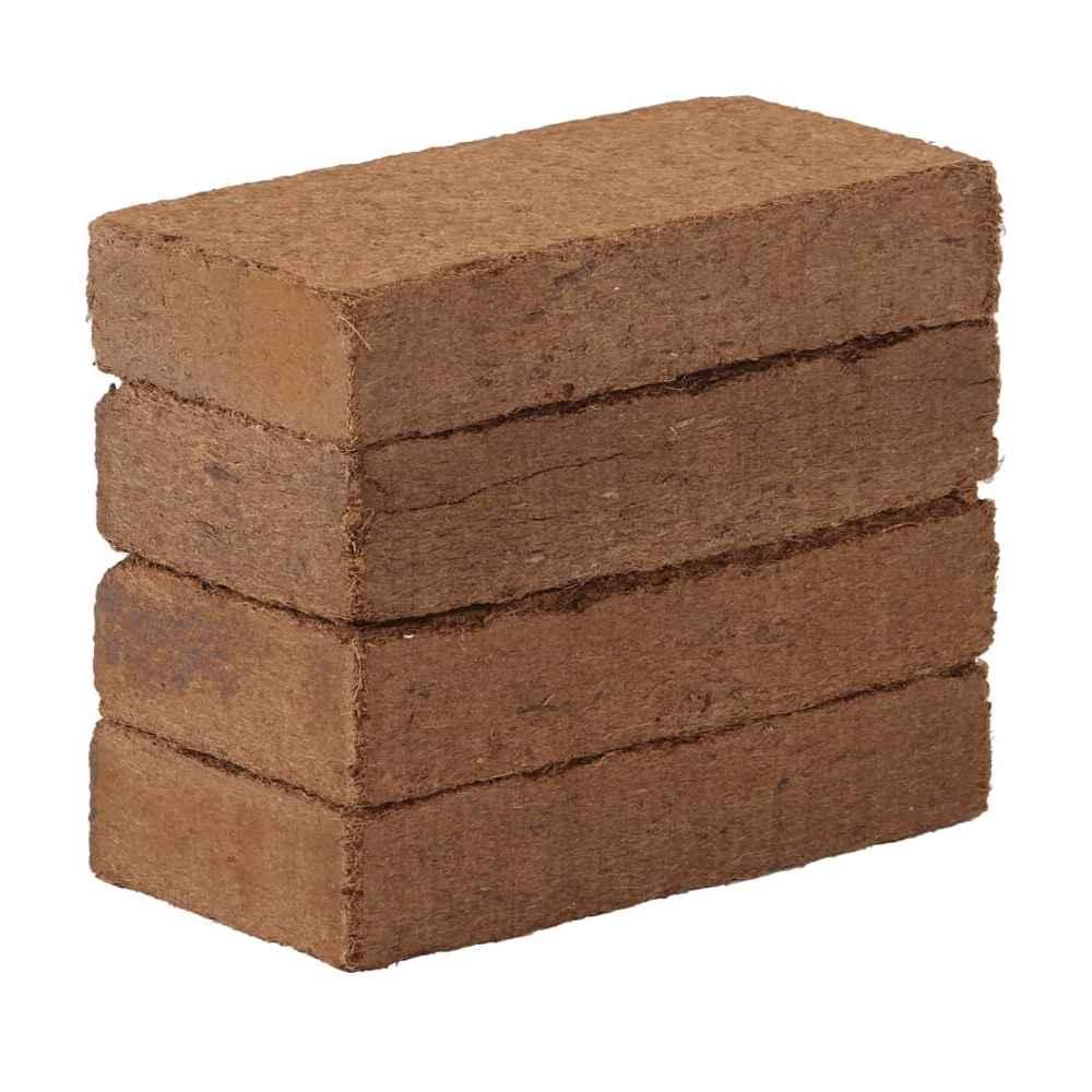 Ladrillos de fibra de coco apilados